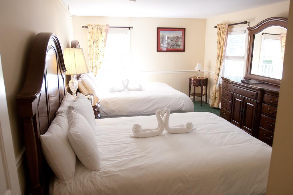 The Stowe Village Inn Room photo